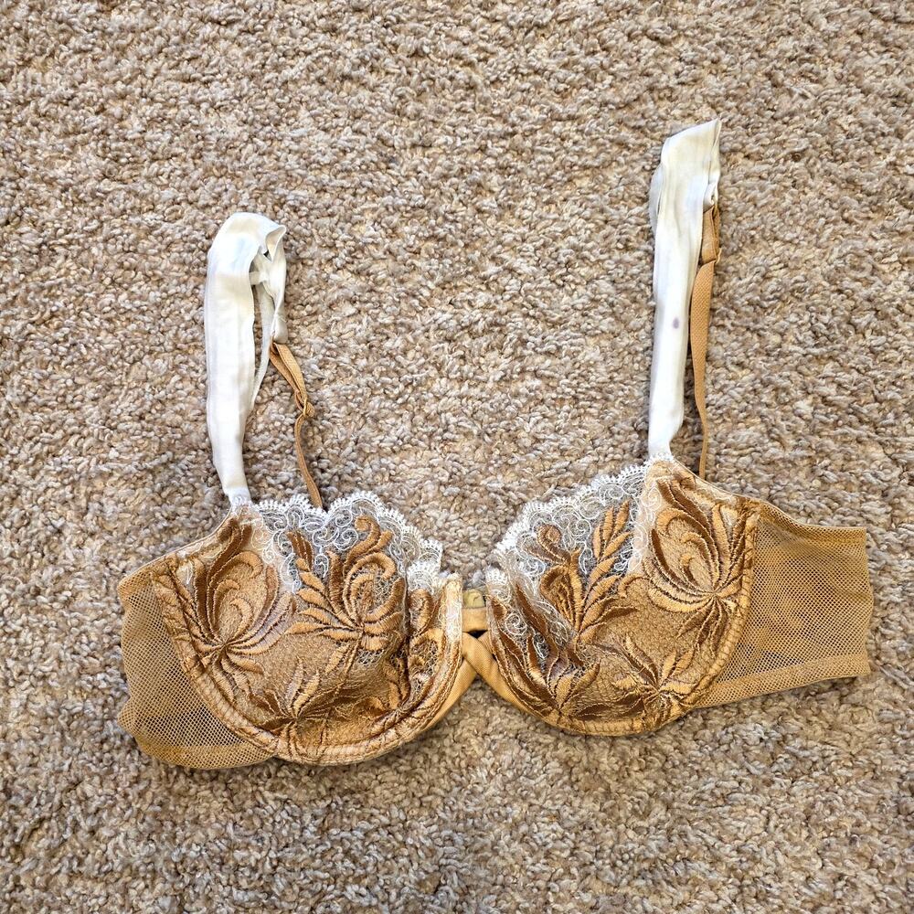 Vintage Victoria's Secret gold lace demi bra sz 36B